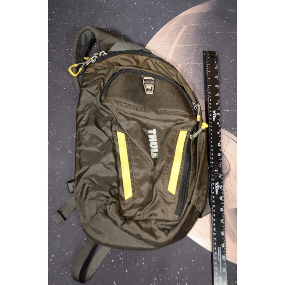 Thule Green 19" Nylon Backpack Sling Bag Adjustable Straps Lightweight